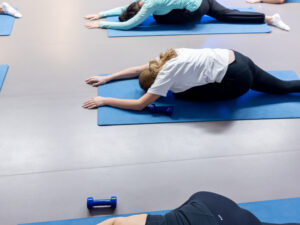 „Sportas moterims. Kaip gyventi pagal menstruacijų ciklą?“ + mankšta + kvėpavimo pratimai